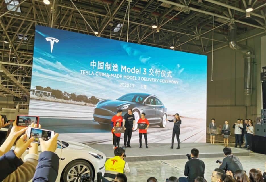 Musk dances as China-made Model 3 delivered to 10 owners