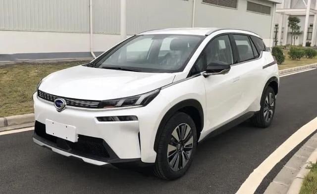 Chinese car maker GAC releases electric SUV with 5G capability