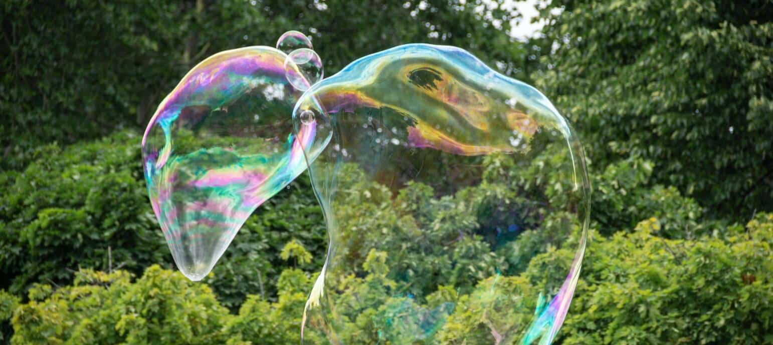 Analysts say China's NEV industry at the start of golden decade, but give Nio, Xpeng, Li Auto 'sell' ratings