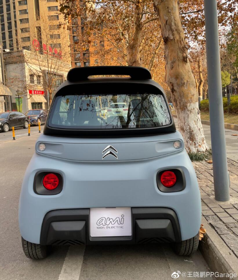 Citroën Ami, a small electric car with a range of 70km, appears in China