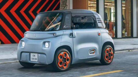 Citroën Ami, a small electric car with a range of 70km, appears in China