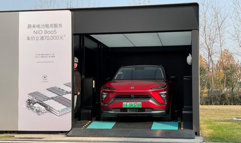 China reportedly to boost new energy vehicle battery swap mode through pilot