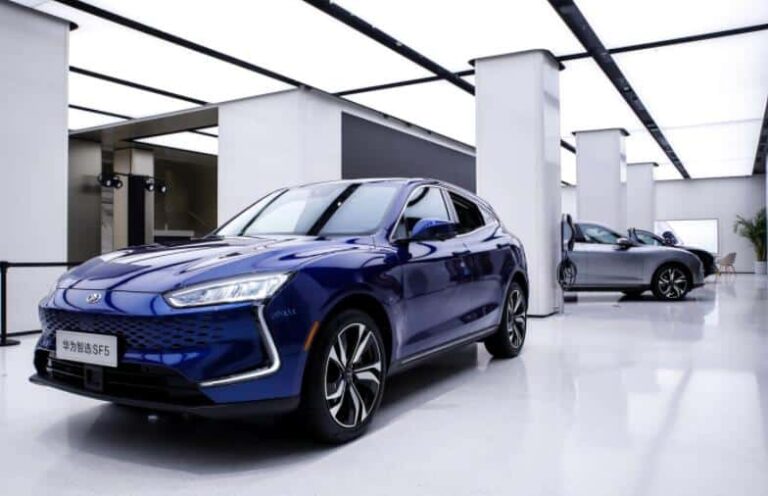 First new energy car model sold by Huawei exceeds 3,000 orders in two days