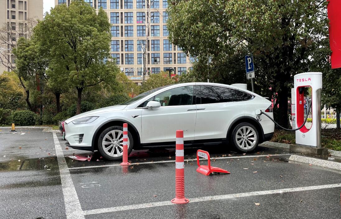 Chinese insurer is reportedly suspending insurance for new Tesla vehicles in some regions