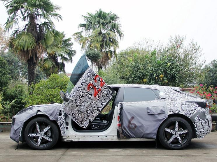 Zeekr 001 may also be getting a variant with scissor doors