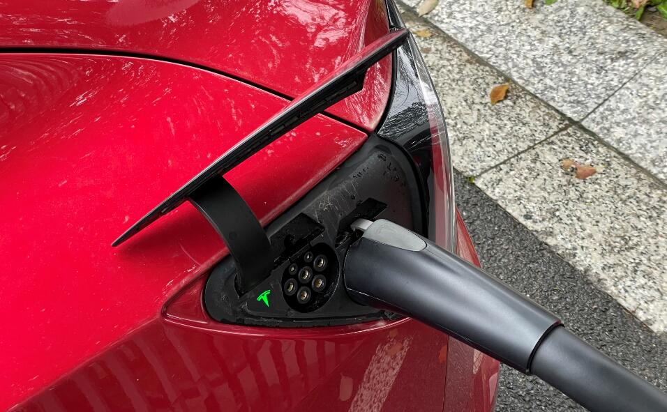 Beijing's new rules, set to take effect on July 1, expected to improve EV charging experience