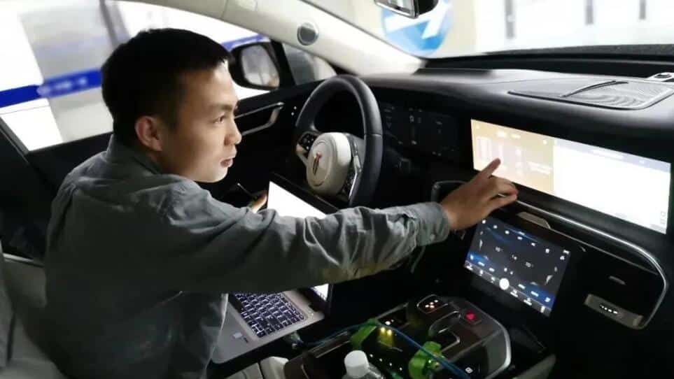 China FAW announces memory parking feature like Xpeng's VPA