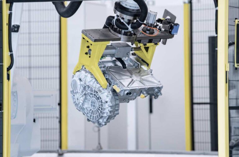 CEO of Nio's motor arm explains ET7's SiC electric drive system