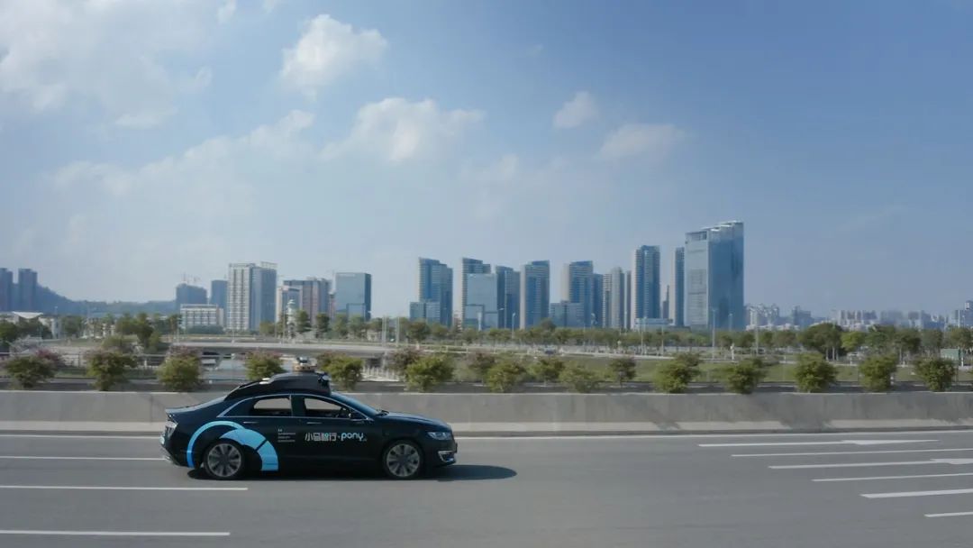 Pony.ai adds driverless vehicles without safety officers to Guangzhou Robotaxi fleet