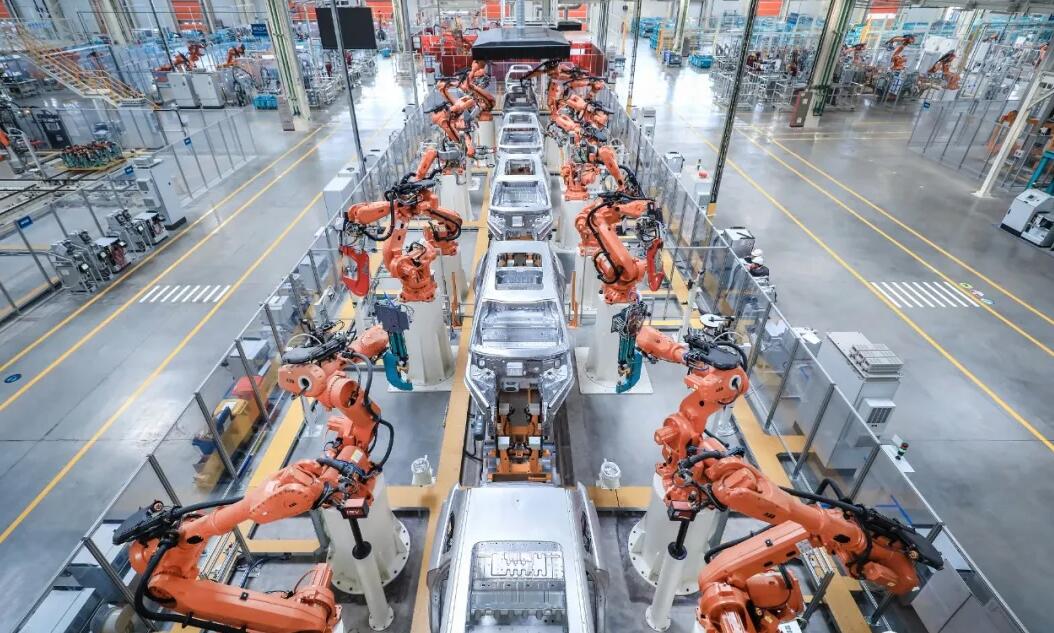Nio plant reportedly adds over 110 robots for ET7 production