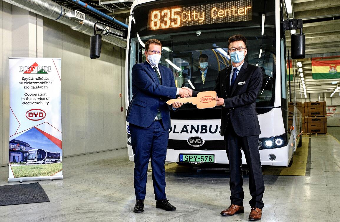 BYD delivers first electric bus for cross-border operation in Europe