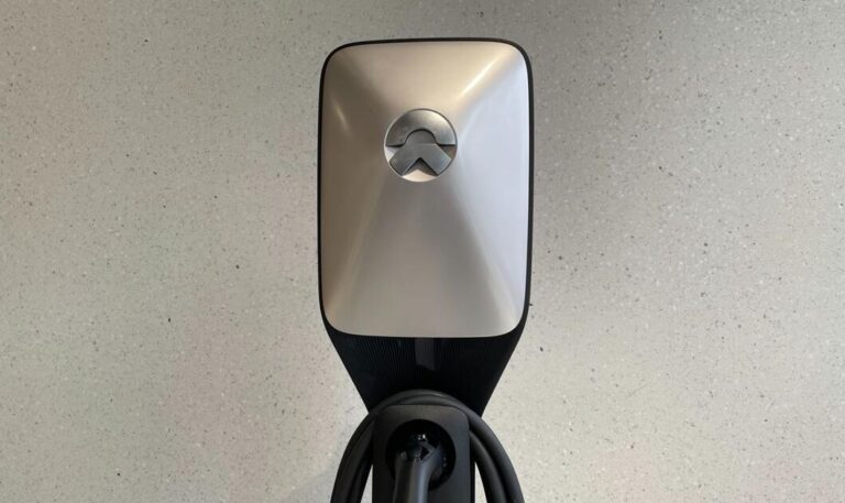 China's NEV sales expected to reach 2.8 million this year, report says