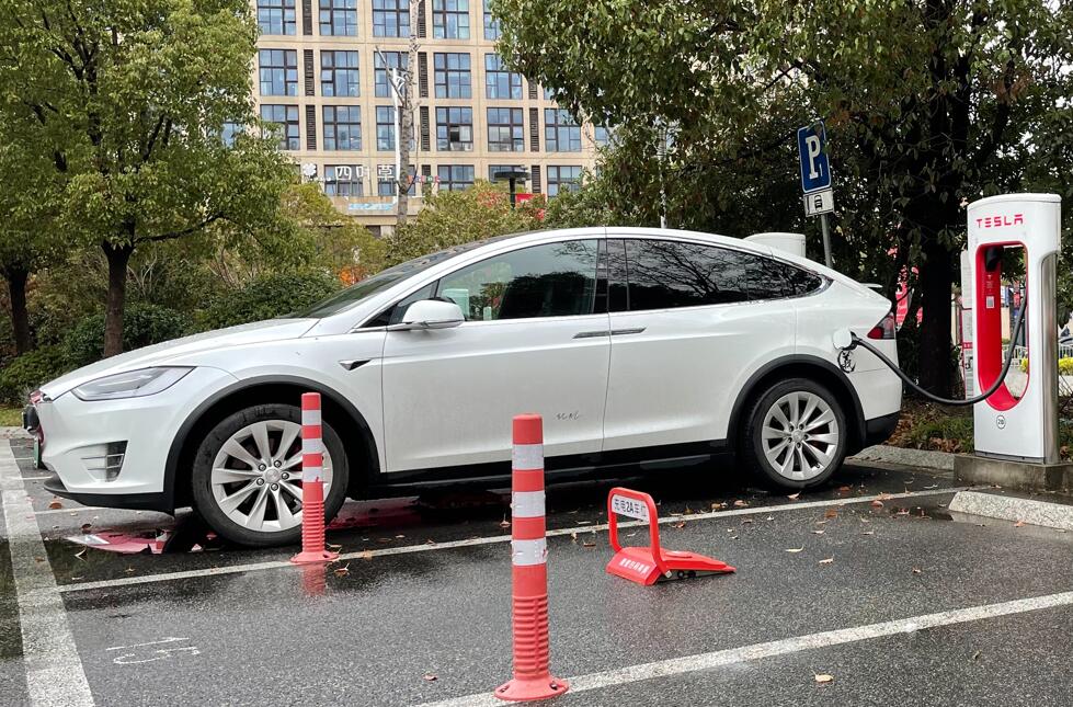 Tesla said to seek significant EV import tariff cut in India