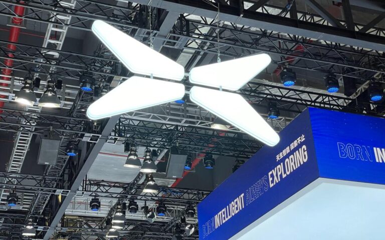 Xpeng establishes two new car sales companies