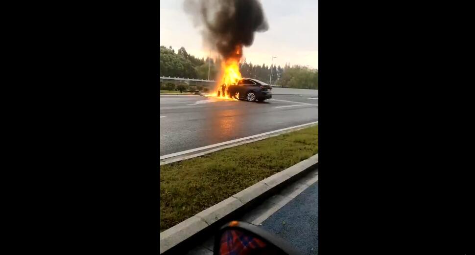 Driver of Nio EC6 dies in serious collision