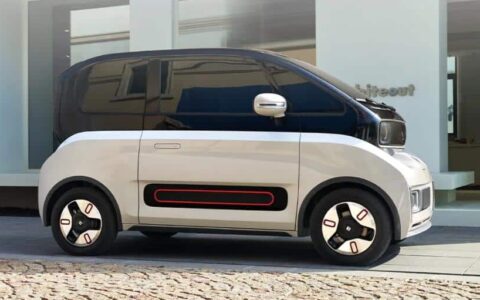 KiWi EV goes on pre- sale, priced twice as much as Mini EV