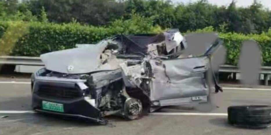 Nio driver dies in traffic accident while driving NOP-enabled ES8
