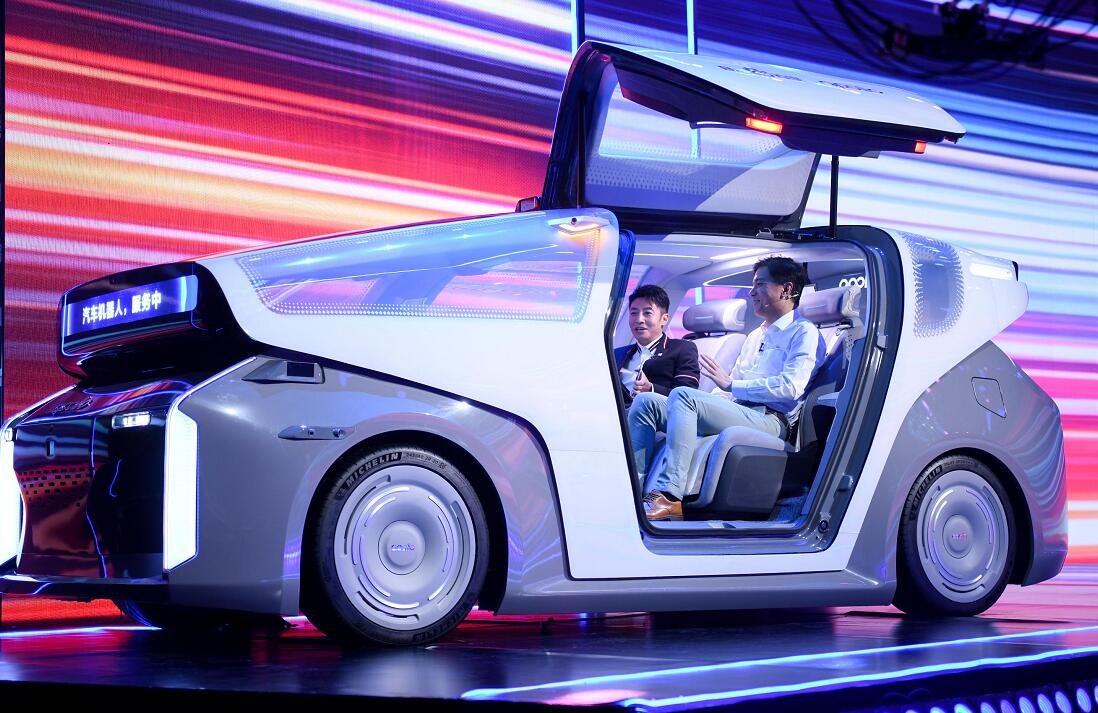 Baidu unveils Apollo robot car without steering wheel