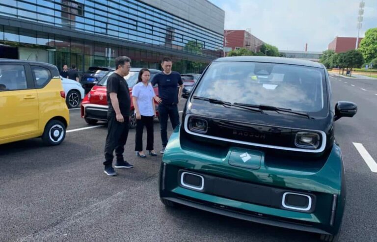 Nio's William Li visited SAIC-GM-Wuling, maker of Mini EV
