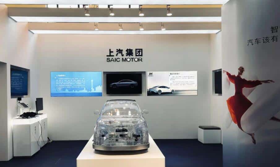 SAIC reports revenue of  billion in H1, up 30% year-over-year