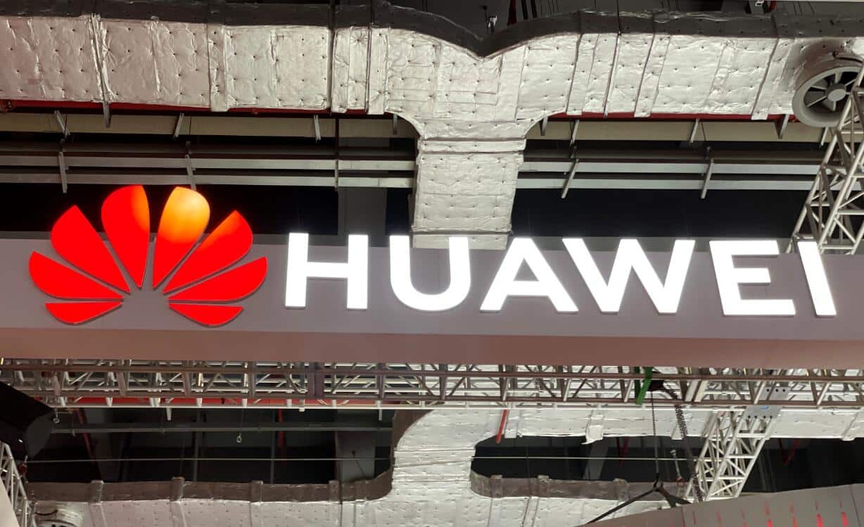 US reportedly approves auto chip sale to Huawei