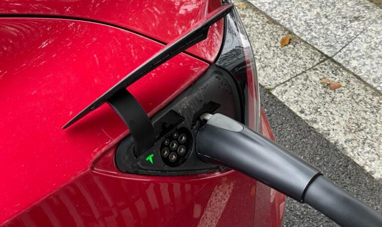 S&P expects China's new energy vehicle sales to continue to rise