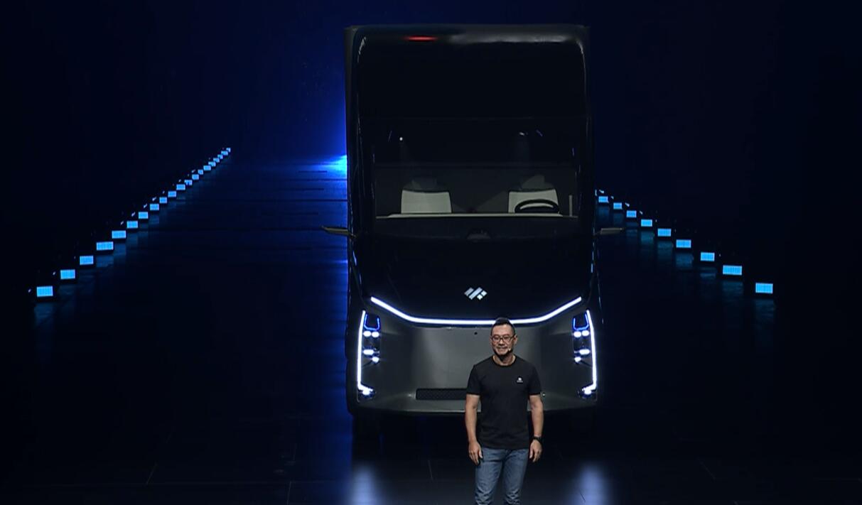 Baidu-backed DeepWay unveils heavy truck that can support up to L4 autonomous driving