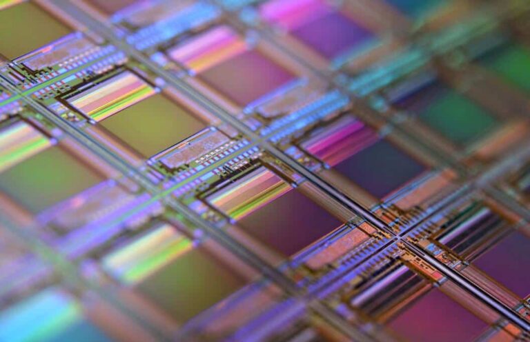 Chinese market regulator fines three auto chip dealers for price gouging