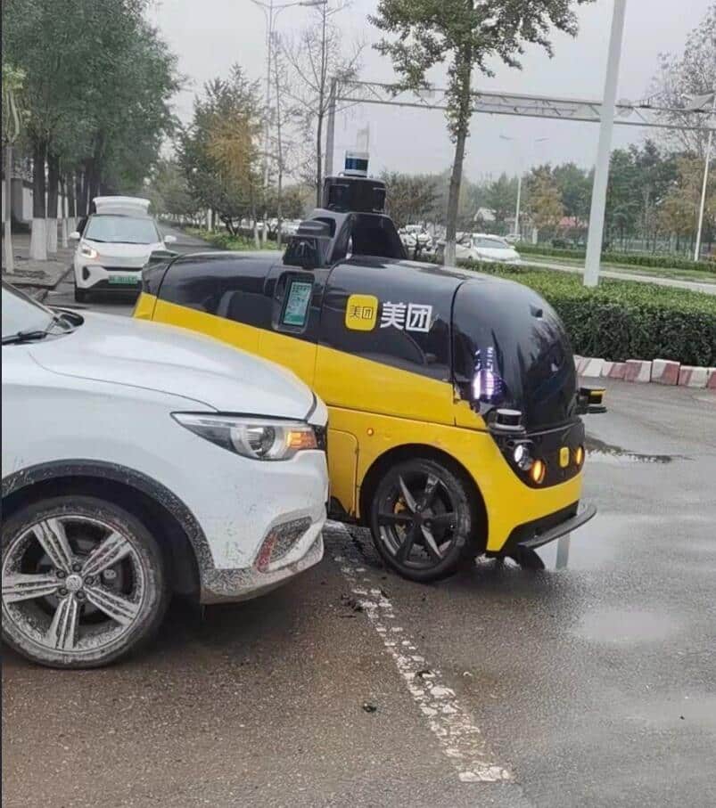Meituan's unmanned delivery vehicle gets involved in collision and takes full responsibility