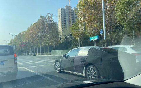Suspected Nio ET5 spotted on road test