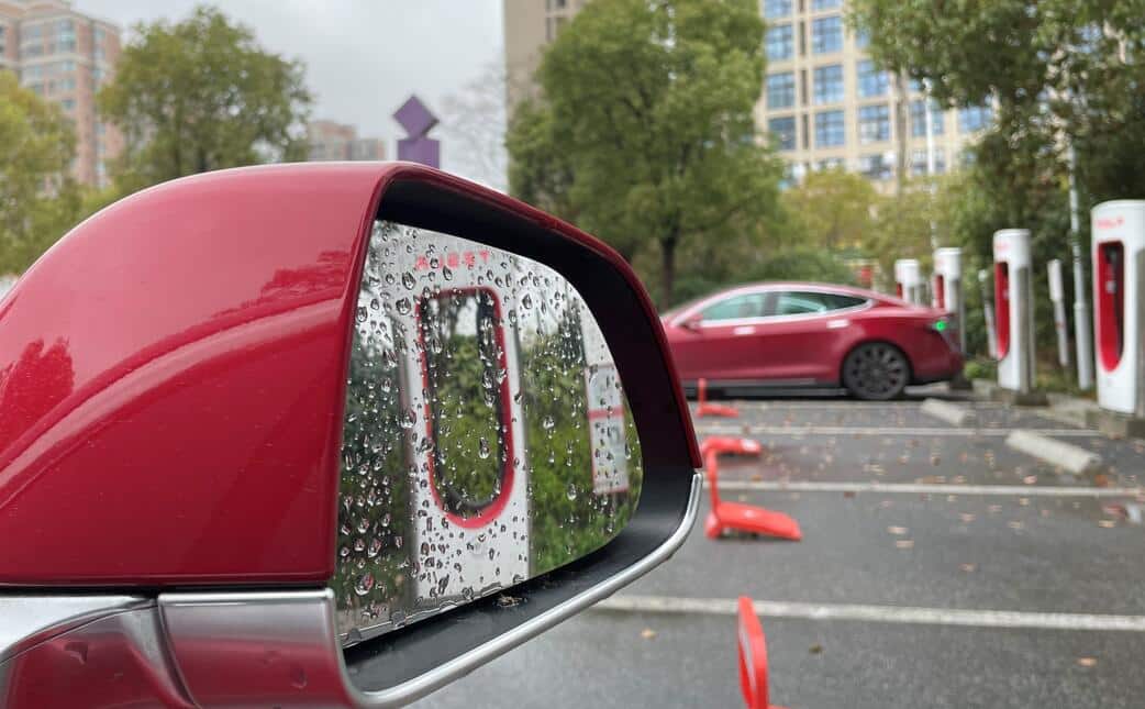 Tesla can deal with supply chain shortage, unlike most Chinese peers