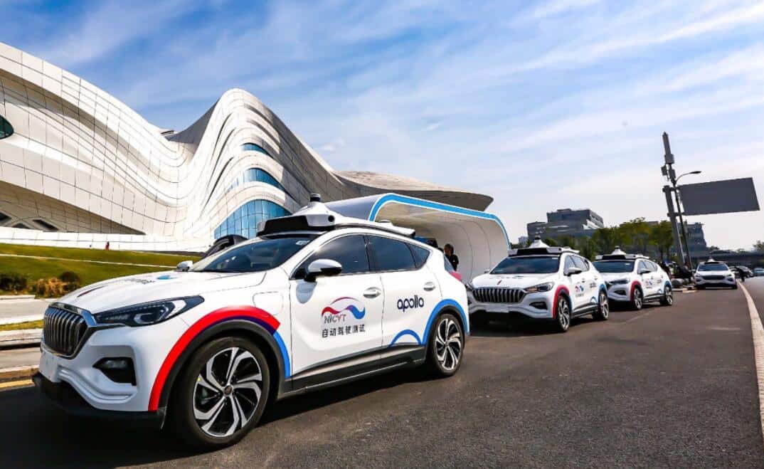 China's top economic planer looks into development of smart cars in Beijing