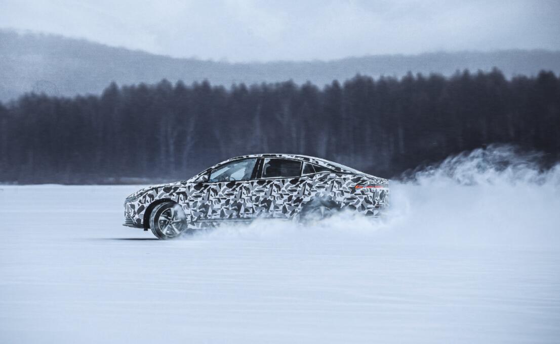WM Motor tests M7 sedan's winter performance in -30°C conditions