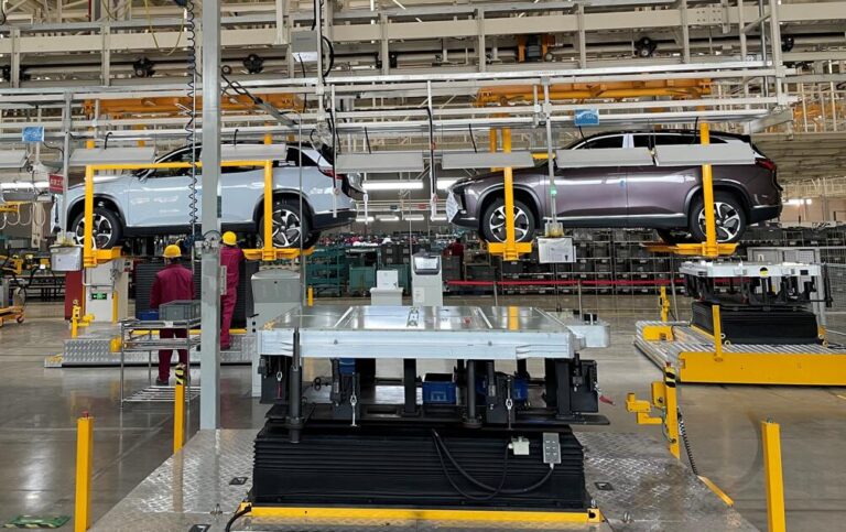 Chinese New Year holiday: No break for workers at EV battery makers