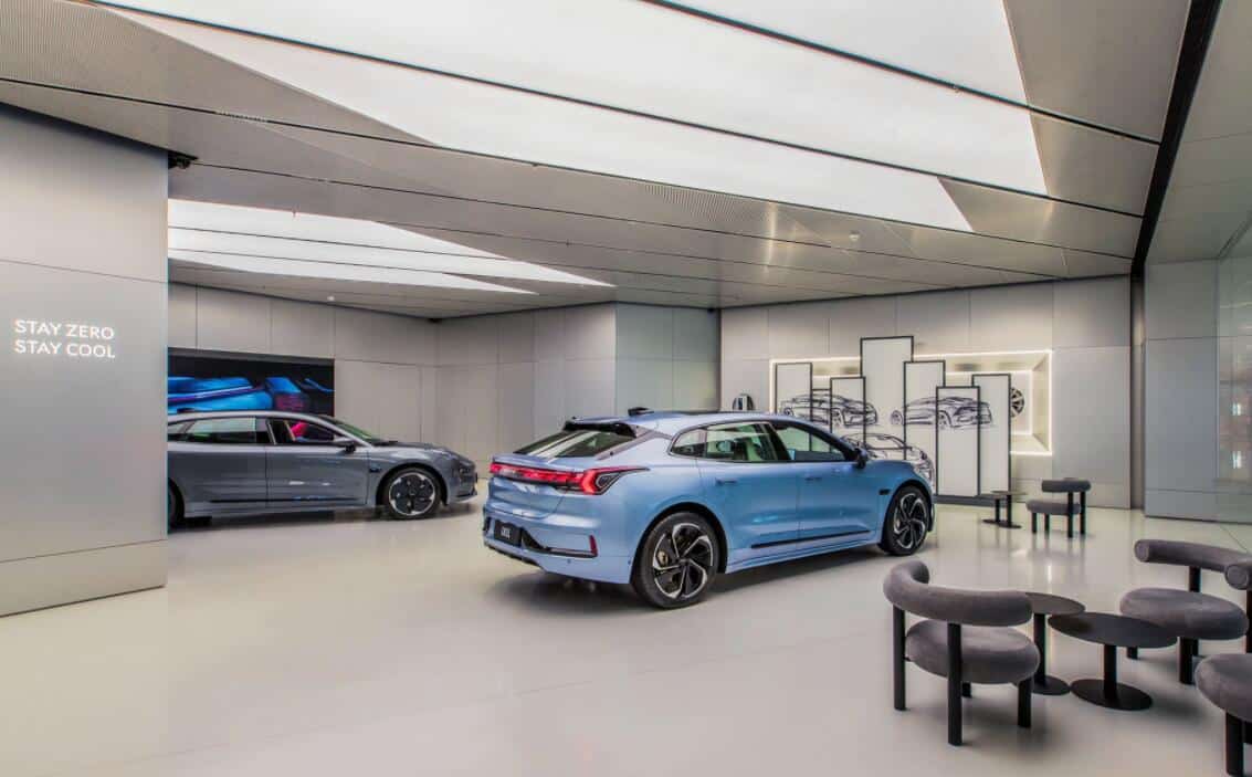 Zeekr opens global flagship store in Shanghai's landmark skyscraper