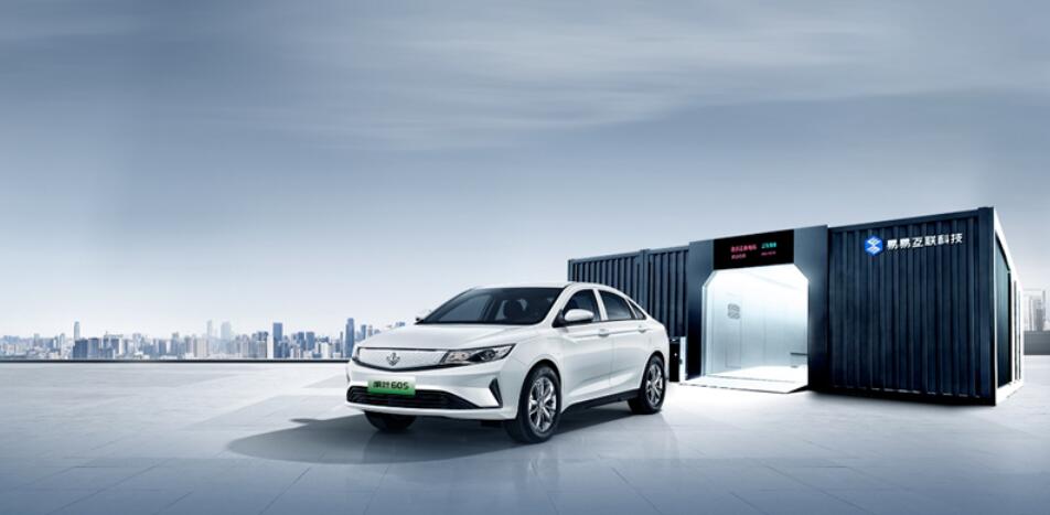 Livan, Geely's joint venture with Lifan, launches battery swap-enabled model