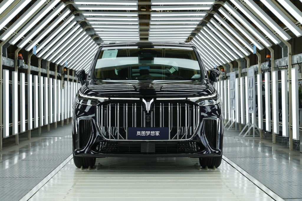 Voyah's Dream MPV sees first production vehicle roll off line, official launch set for May 7