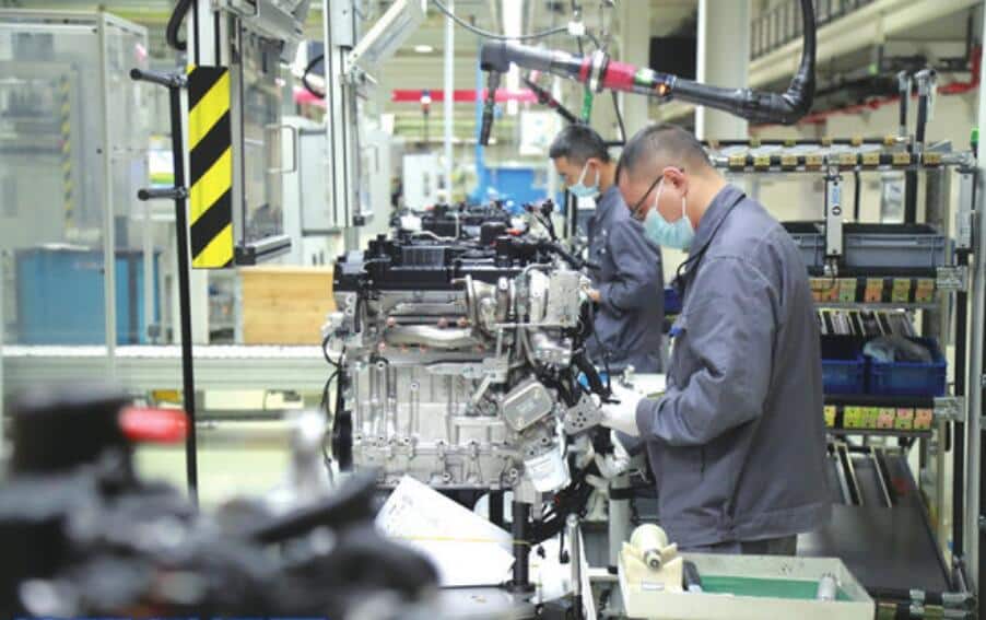 Li Auto's first range extender for L9 rolls off line, capacity expected to be 80,000 units this year