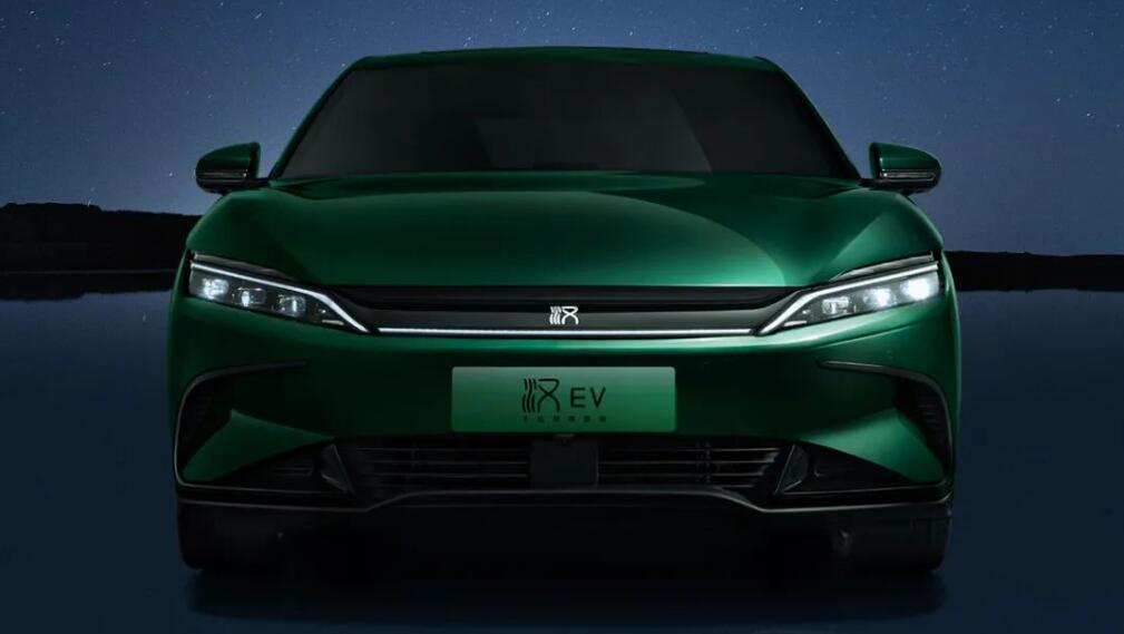 BYD officially launches new variants of Han sedan, prices start at around ,900