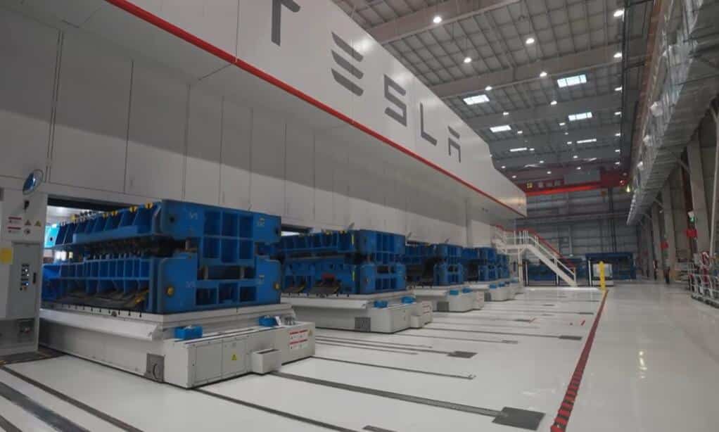 Tesla reportedly postpones plan to restore production at Shanghai plant to pre-lockdown levels