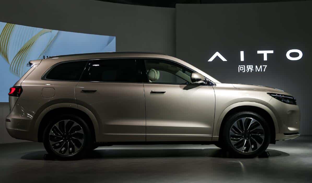 AITO says M7 gets over 10,000 orders in two hours after opening for reservations