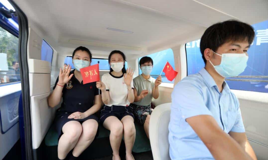 Chinese team develops EV powered solely by solar energy