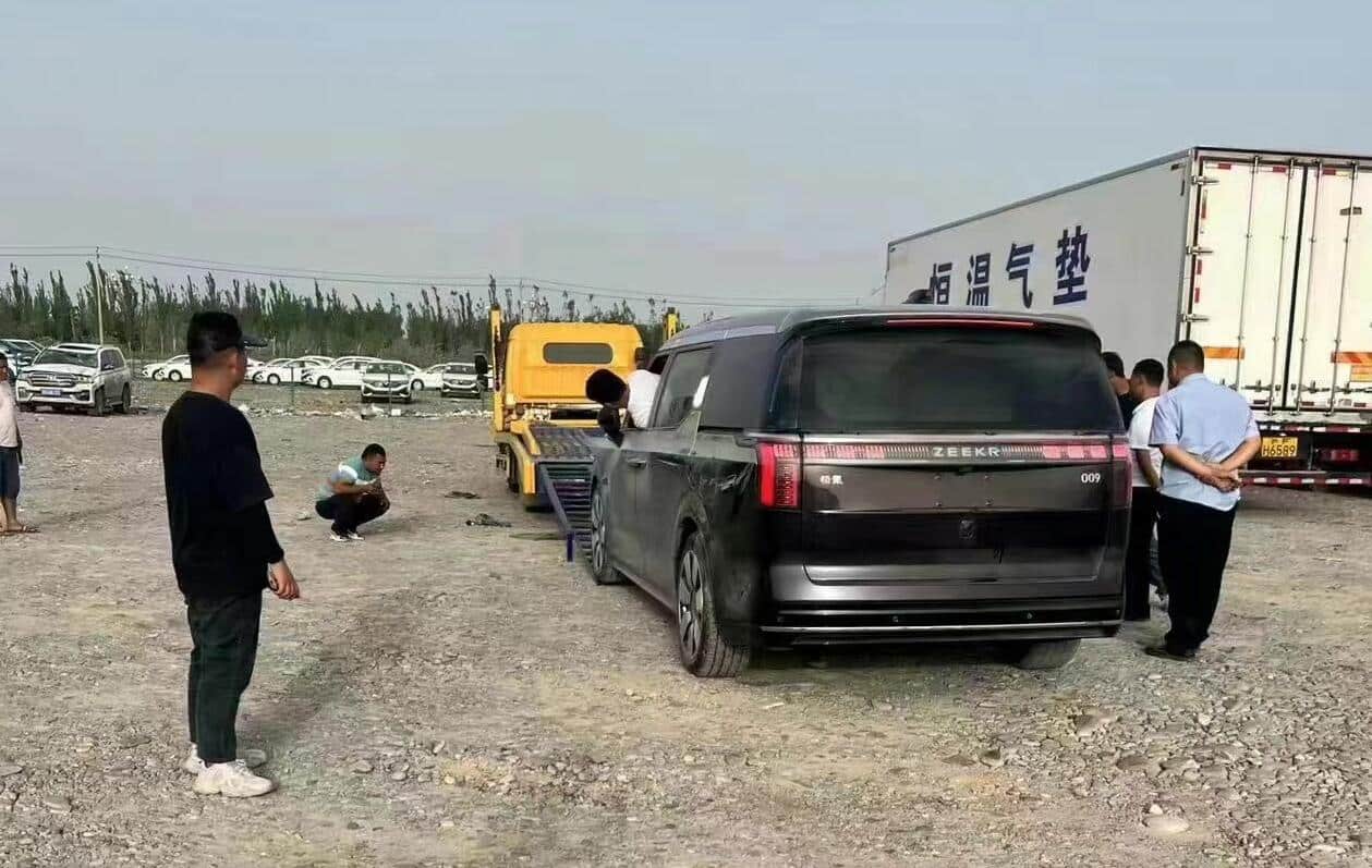 Zeekr teases Zeekr 009, confirms efforts in building electric MPV