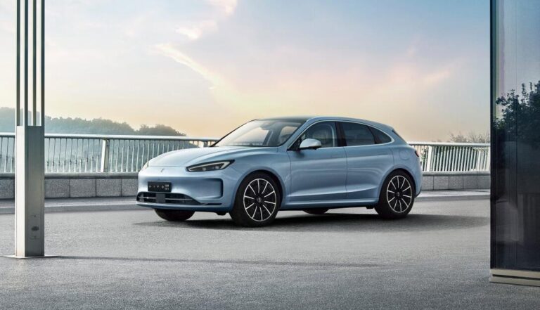 AITO M5's all-electric version opens for pre-order, official launch set for September