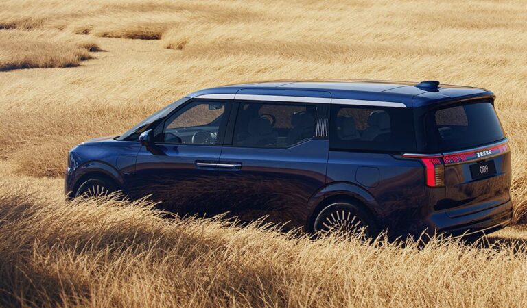 Zeekr 009: Official images show what Zeekr's second model looks like