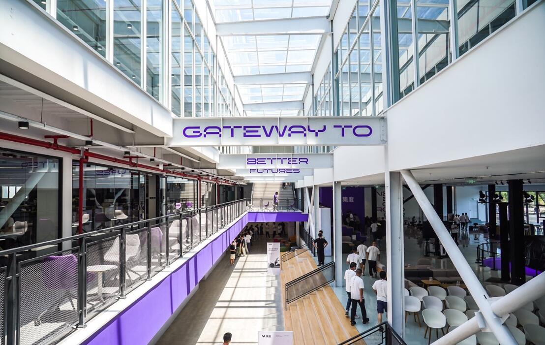 Jidu aims to be capable of delivering 800,000 robot cars by 2028, says its self-driving tech ahead of Tesla