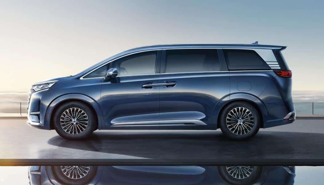 BYD's Denza brand officially launches D9 MPV in China