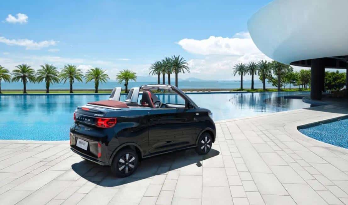 Hongguang Mini EV convertible version to go on sale in China on Sept 1