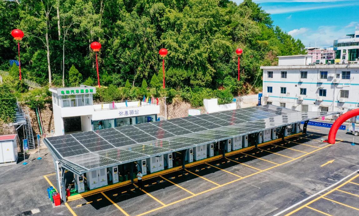 Sinopec builds supercharging station capable of charging 24 EVs simultaneously