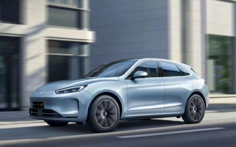 AITO says M5 EV orders exceed 30,000, but there's a catch